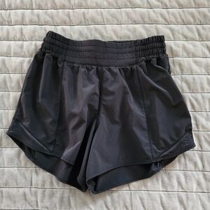 Lululemon hotty hot high rise shorts size6